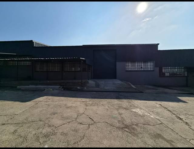 600M² WAREHOUSE TO LET IN WADEVILLE